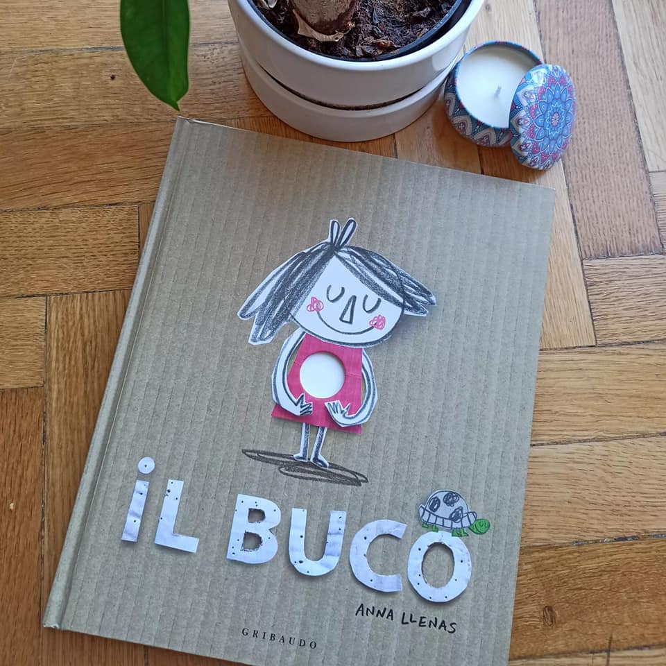Coccole letterarie: «Il buco»